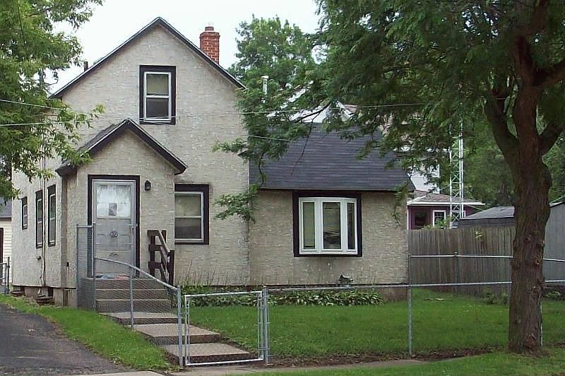 1st image of 872 Oakdale Ave