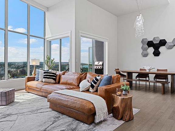 4th image of 1500 Howe St #2403