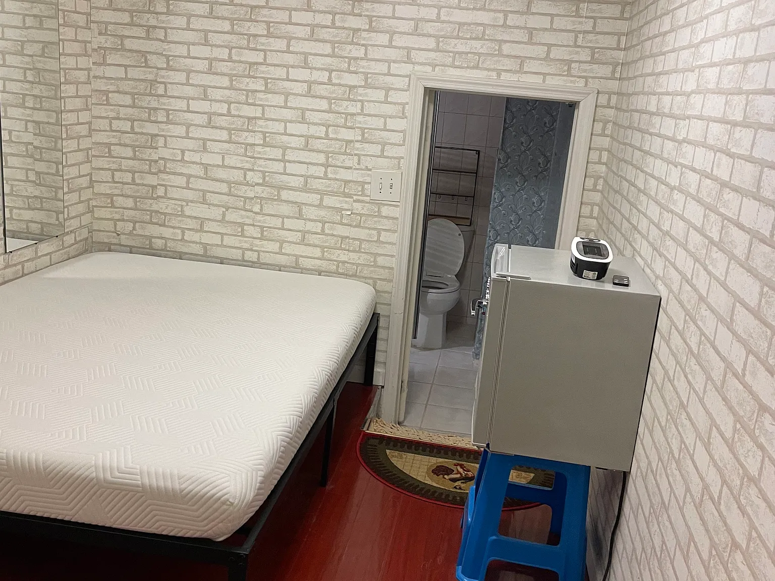 1 bed, $1,000 — Photo 1