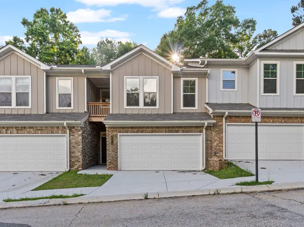 2576 Mills Commons Dr, Decatur, GA 30034