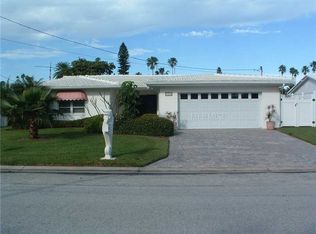 528 Crystal Dr, Madeira Beach, FL 33708