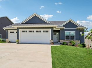 1310 E Gable Way, Tiffin, IA 52340