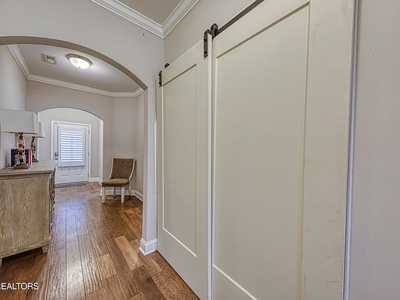 3rd image of 457 Grove Branch Ln