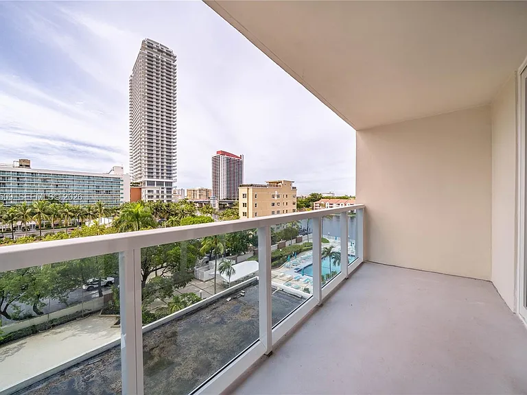 3800 S Ocean Dr #508 — Photo 11