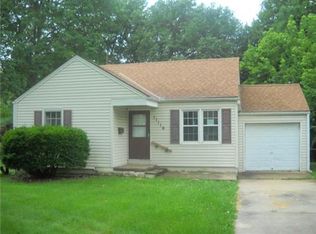 11116 Applewood Dr, Kansas City, MO 64134