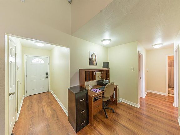 2nd image of 2307 Mimosa Ct