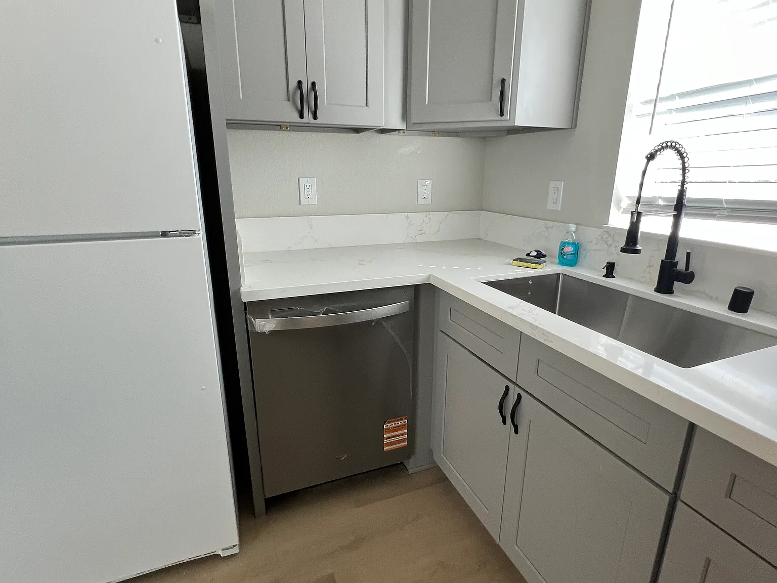 2 bed, $2,000 — Photo 3