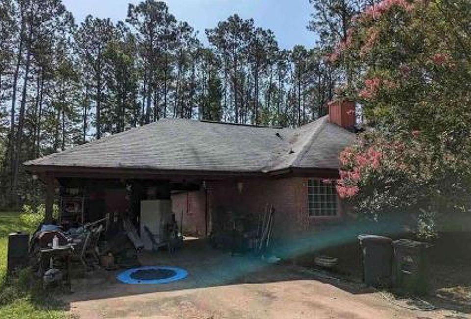 2nd image of 8519 State Highway 208
