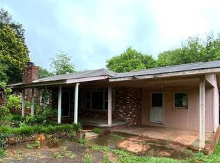 1284 Greenfield Rd, Westminster, SC 29693