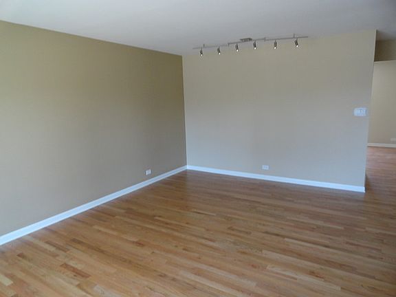 3rd image of 1909 N Verde Dr