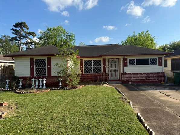 8622 Othello St, Houston, TX 77029