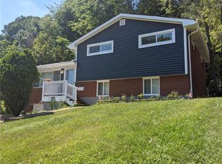 740 Riehl Dr, Pittsburgh, PA 15234