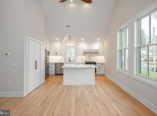 156 W Oakland Ave, Doylestown, PA 18901