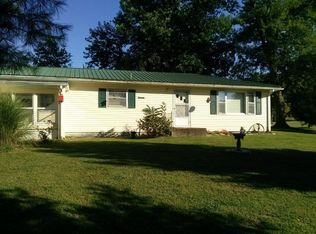 2568 E 1000th St, Mendon, IL 62351