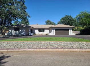 3397 Inverness St, Redding, CA 96002