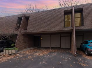 619 Cedar Ridge Ln, Mechanicsburg, PA
