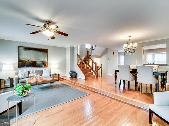 3rd image of 5328 Buxton Ct