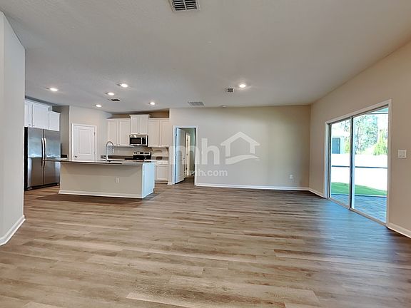 5th image of 225 Stone Arbor Ln
