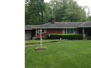 943 Old Furnace Rd, Youngstown, OH 44511