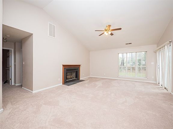 4th image of 8124 Ashwood Dr