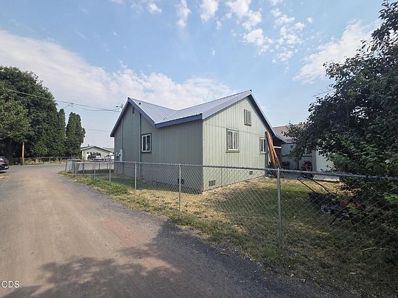 3rd image of 239 Siskiyou St #255