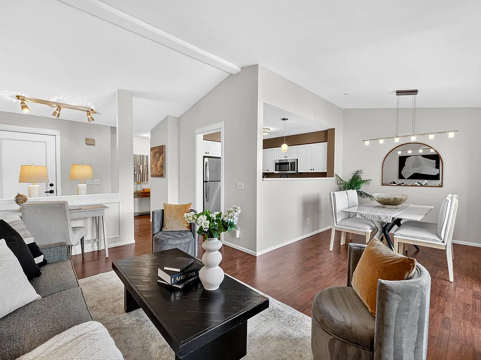 15150 140th Way SE #T302