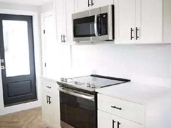 5th image of 1106 Pickens Ave #B