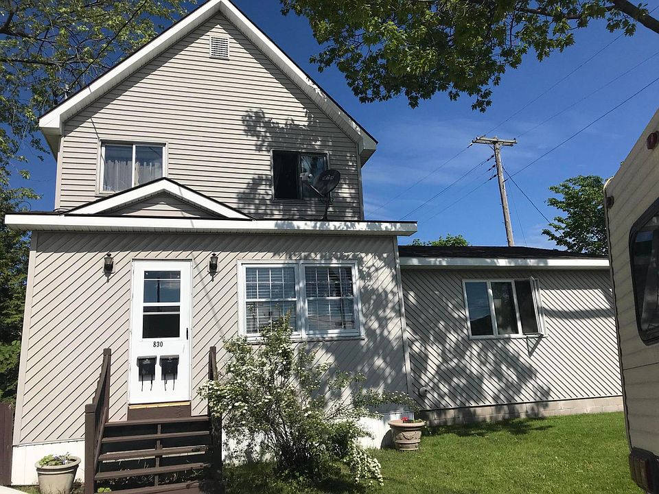 1st image of 830 Brown St