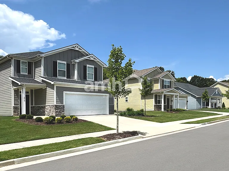 4329 Longfellow Dr — Photo 31