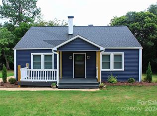 2321 11th Ave NE, Hickory, NC 28601