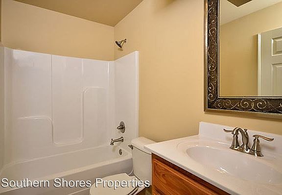 3rd image of 106 Village Park Dr