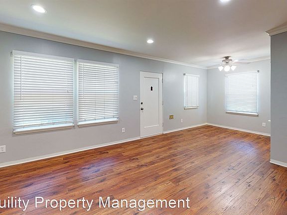 4th image of 2975 Laurel St #20
