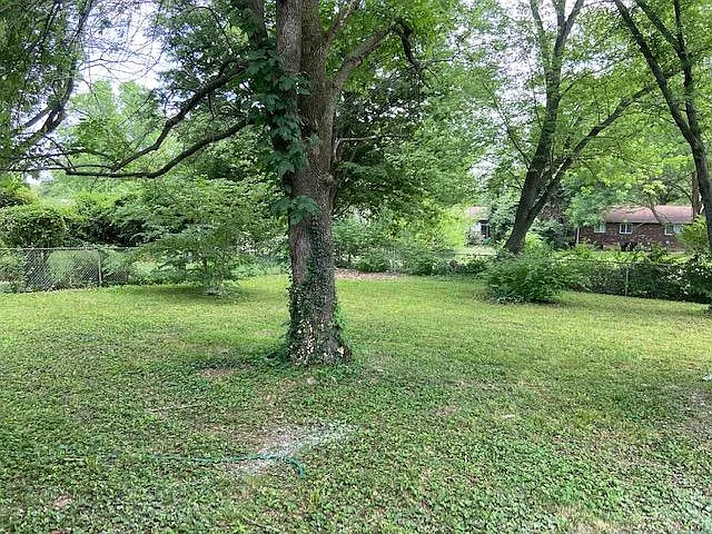 2044 Kingsford Dr — Photo 31