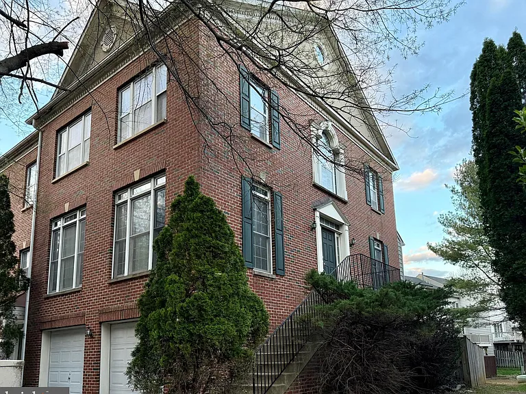 552 Winding Rose Dr — Photo 1