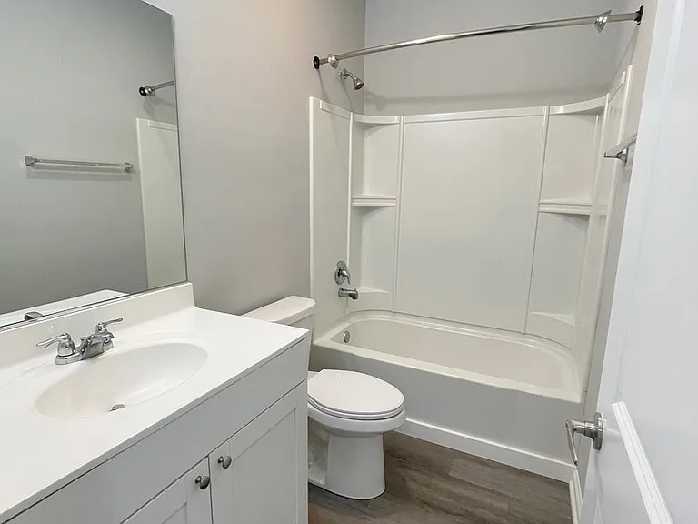 301 N Madison St #2F — Photo 14