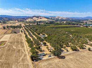 195 Mathews Rd, Lakeport, CA 95453