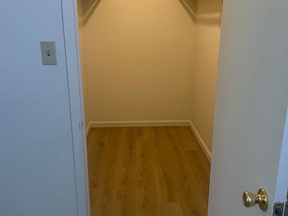 4th image of 314 N Cloverdale Blvd APT 3