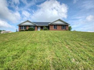 4591 Westover Pl, Morristown, TN 37813