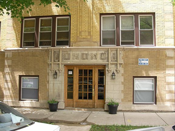 3rd image of 6350 N Wayne Ave APT 204