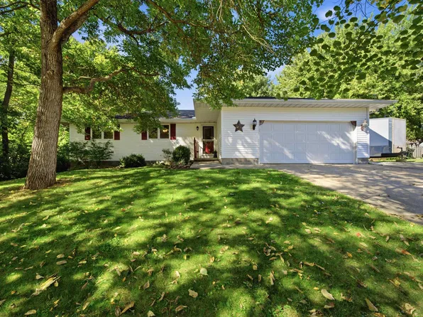 103 N Rustic Rd, East Peoria, IL 61611