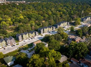 Gatehouse Rows Apartments, Lincoln, NE 68503