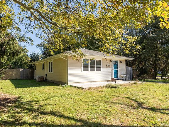2nd image of 109 Dogwood Road