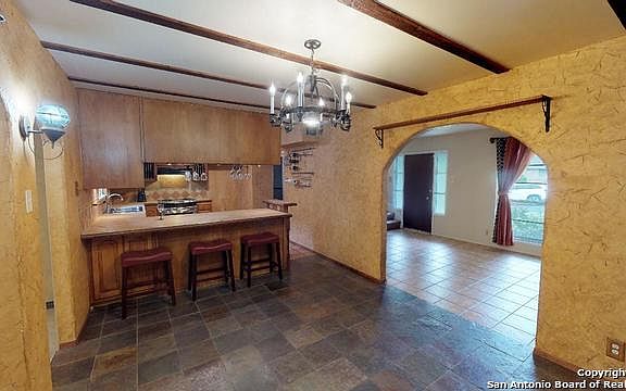 4th image of 3207 Tawny Oak Dr