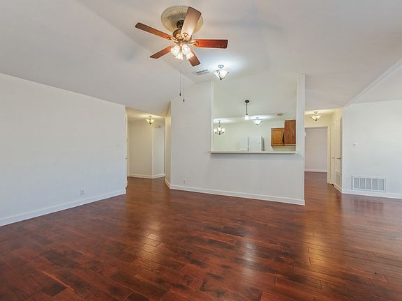 5th image of 6127 Broadmeadow