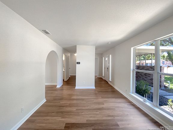 3rd image of 7439 COERS BLVD