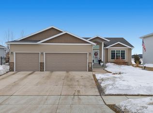 6965 24th St S, Fargo, ND 58104