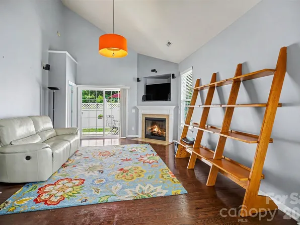 717 River Park Rd, Belmont, NC 28012