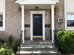 8145 268th St, Floral Park, NY 11004