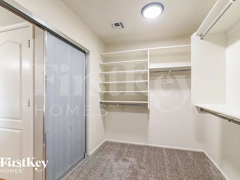 22427 N Vanderveen Way — Photo 12