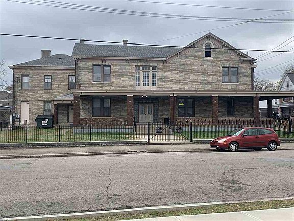 2nd image of 638 5th Ave